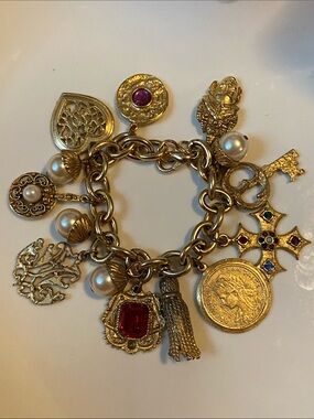 VTG French Etruscan Couture Matte Gold Charm Bracelet